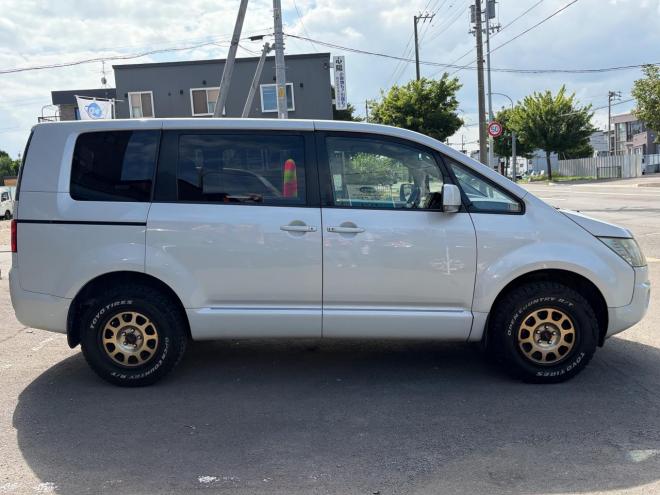 デリカD5 2.2DT Dパワーパッケージ 4WD ローンが不安な方＜優遇ローン＞ 本州仕入 寒冷地仕様 ナビ　後席モニター 4WD 2300 5Dr