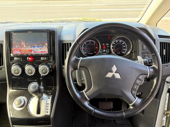 デリカD5 2.2DT Dパワーパッケージ 4WD ローンが不安な方＜優遇ローン＞ 本州仕入 寒冷地仕様 ナビ　後席モニター 4WD 2300 5Dr