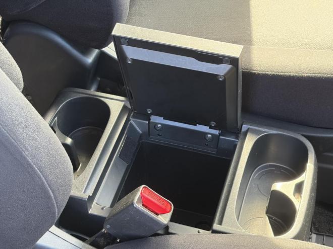 デリカD5 2.2DT Dパワーパッケージ 4WD ローンが不安な方＜優遇ローン＞ 本州仕入 寒冷地仕様 ナビ　後席モニター 4WD 2300 5Dr