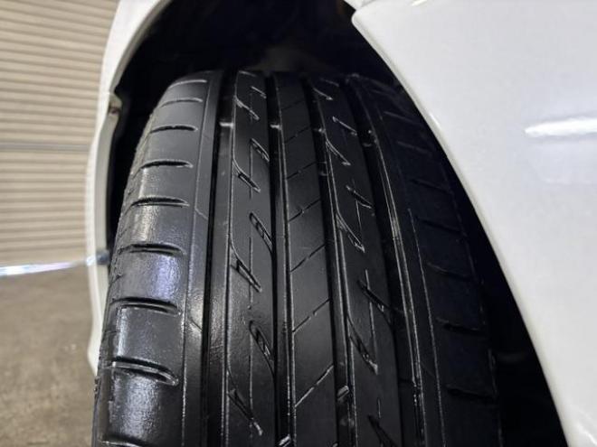 エスティマアエラス　本州仕入　禁煙車　ブラックルーフ＆サンルーフ　アルパイン製リアフリップダウンモニター　純正ナビ　地デジ　Ｂｌｕｅｔｏｏｔｈ　バックカメラ　両側パワースライドドア　純正１８インチＡＷ　ドライブレコーダー 4WD 2400 5Dr