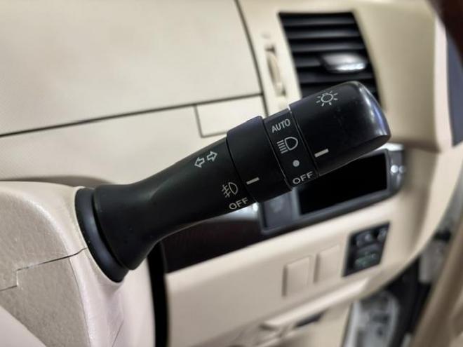 エスティマアエラス　本州仕入　禁煙車　ブラックルーフ＆サンルーフ　アルパイン製リアフリップダウンモニター　純正ナビ　地デジ　Ｂｌｕｅｔｏｏｔｈ　バックカメラ　両側パワースライドドア　純正１８インチＡＷ　ドライブレコーダー 4WD 2400 5Dr
