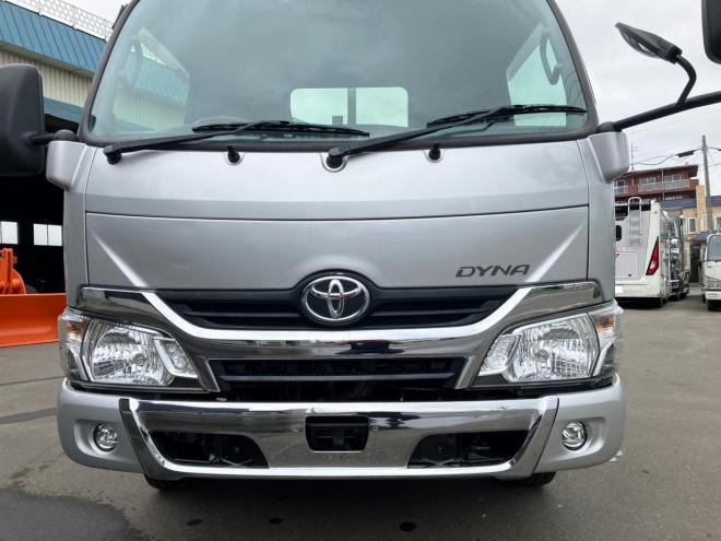 ダイナ中古　シングルジャストロー4WD　平ボディ　小型トラック