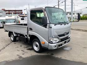 ダイナ　中古　シングルジャストロー4WD　平ボディ　小型トラック