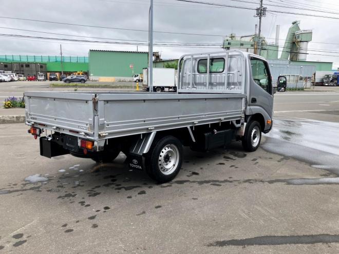 ダイナ中古　シングルジャストロー4WD　平ボディ　小型トラック