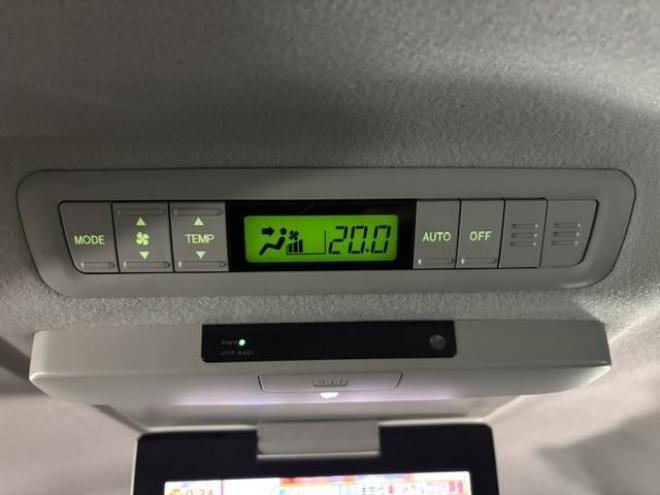 エスティマアエラス　プレミアムエディション　寒冷地仕様　禁煙車　純正リアフリップダウンモニター　純正ナビ　地デジ　Ｂｌｕｅｔｏｏｔｈ　バックカメラ　両側パワースライドドア　純正１８インチＡＷ　前後ドライブレコーダー　エンジンスターター　ＥＴＣ 4WD 2400 5Dr