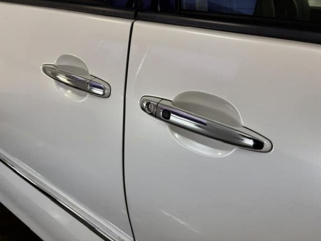エスティマアエラス　プレミアムエディション　本州仕入　禁煙車　パワーバックドア　両側パワースライドドア　純正ナビ　地デジ　Ｂｌｕｅｔｏｏｔｈ　バックカメラ　純正ブラックハーフレザーシート　純正１８インチＡＷ　社外１６ＡＷ＋スタッドレスタイヤ付 4WD 2400 5Dr