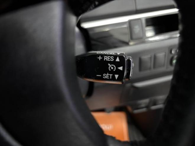 エスティマアエラス　プレミアムエディション　本州仕入　禁煙車　パワーバックドア　両側パワースライドドア　純正ナビ　地デジ　Ｂｌｕｅｔｏｏｔｈ　バックカメラ　純正ブラックハーフレザーシート　純正１８インチＡＷ　社外１６ＡＷ＋スタッドレスタイヤ付 4WD 2400 5Dr