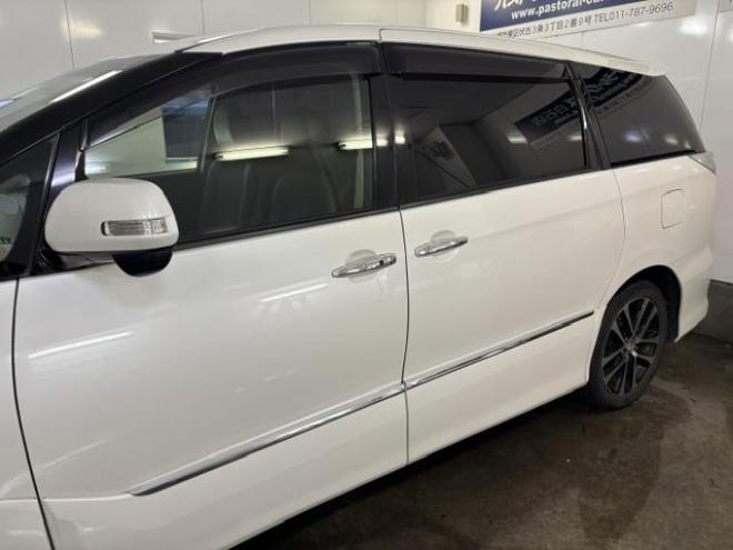 エスティマアエラス　プレミアムエディション　本州仕入　禁煙車　パワーバックドア　両側パワースライドドア　純正ナビ　地デジ　Ｂｌｕｅｔｏｏｔｈ　バックカメラ　純正ブラックハーフレザーシート　純正１８インチＡＷ　社外１６ＡＷ＋スタッドレスタイヤ付 4WD 2400 5Dr