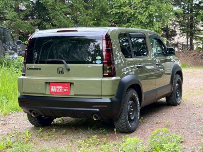 クロスロード2.0 20X HIDエディション 4WD　パワステ　パワーウィンドウ　アルミホイール　エアコン　ABS　バックカメラ　キーレスエントリー　3列シート　盗難防止装置　横滑り防止装置　ディスチャージドランプ　全塗装済 2000