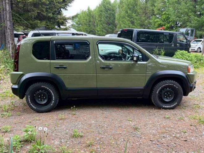 クロスロード2.0 20X HIDエディション 4WD　パワステ　パワーウィンドウ　アルミホイール　エアコン　ABS　バックカメラ　キーレスエントリー　3列シート　盗難防止装置　横滑り防止装置　ディスチャージドランプ　全塗装済 2000