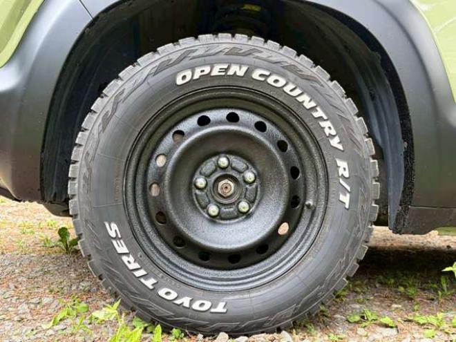 クロスロード2.0 20X HIDエディション 4WD　パワステ　パワーウィンドウ　アルミホイール　エアコン　ABS　バックカメラ　キーレスエントリー　3列シート　盗難防止装置　横滑り防止装置　ディスチャージドランプ　全塗装済 2000