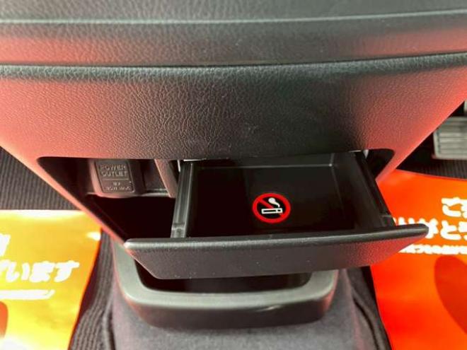 クロスロード2.0 20X HIDエディション 4WD　パワステ　パワーウィンドウ　アルミホイール　エアコン　ABS　バックカメラ　キーレスエントリー　3列シート　盗難防止装置　横滑り防止装置　ディスチャージドランプ　全塗装済 2000