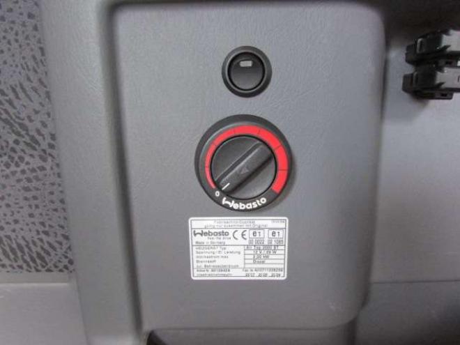 キャラバン3.0 GX スーパーロングボディ ハイルーフ ディーゼルターボ 4WD　ヒッチメンバー/3段ステップ/ベバストヒーター/ルーフベンチレーション/パートタイム4WD/リヤヒーター&クーラー/キーレス/パワーウィンドウ 3000