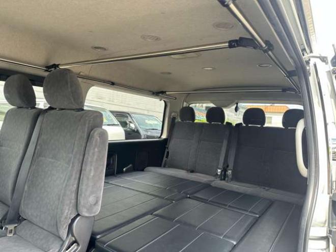 ハイエース2.7 GL ロング ミドルルーフ 4WD　プッシュスタート ETC パワースライドドア 前後ドラレコ 9インチナビ バックカメラ　フルセグTV DVD Bluetooth　フリップダウンモニター ベッドキット ワーク17AW　サブウーファー リアヒーター&クーラー 2700