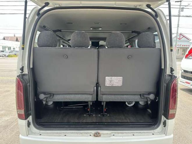 ハイエース2.7 GL ロング ミドルルーフ 4WD　プッシュスタート ETC パワースライドドア 前後ドラレコ 9インチナビ バックカメラ　フルセグTV DVD Bluetooth　フリップダウンモニター ベッドキット ワーク17AW　サブウーファー リアヒーター&クーラー 2700