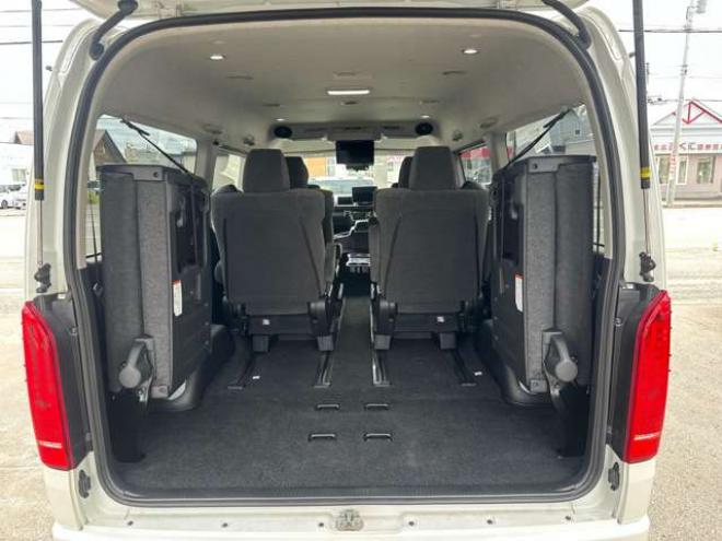 ハイエース2.7 GL ロング ファインテックツアラー 4WD　プッシュスタート　両側パワースライドドア　オートハイビーム ETC2.0 パノラマミックビュー ディスプレイオーディオ バックカメラ　Bluetooth　フルセグTV リアヒーター&クーラーコントローラー ルーフスピーカー 2700