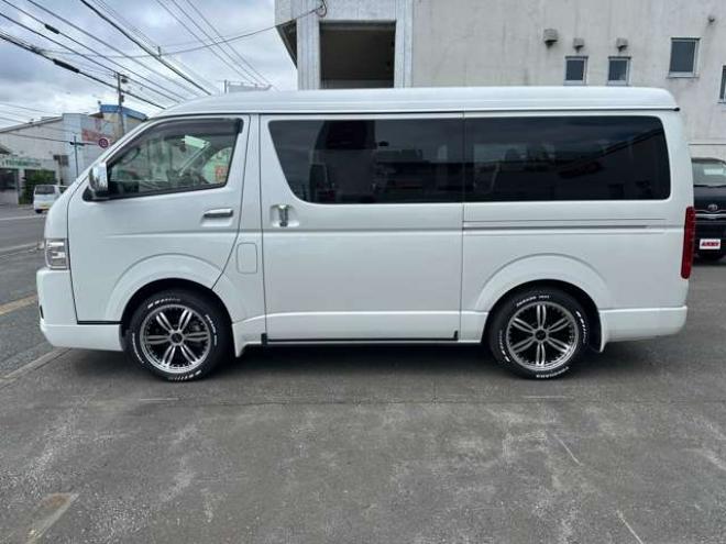ハイエース2.7 GL ロング ファインテックツアラー 4WD　プッシュスタート　両側パワースライドドア　オートハイビーム ETC2.0 パノラマミックビュー ディスプレイオーディオ バックカメラ　Bluetooth　フルセグTV リアヒーター&クーラーコントローラー ルーフスピーカー 2700