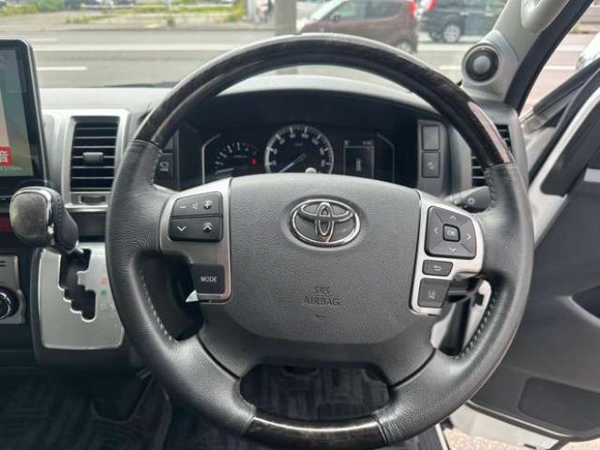 ハイエース2.7 GL ロング ファインテックツアラー 4WD　プッシュスタート　両側パワースライドドア　オートハイビーム ETC2.0 パノラマミックビュー ディスプレイオーディオ バックカメラ　Bluetooth　フルセグTV リアヒーター&クーラーコントローラー ルーフスピーカー 2700