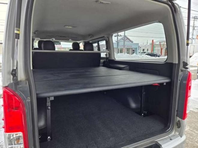 ハイエースバン2.8 スーパーGL ロング ディーゼルターボ 4WD　リアクーラー&ヒーター　プッシュスタート　スマートキー　　ベッドキッド LEDヘッドライト横滑り防止　衝突被害軽減　車線逸脱　トヨタ純正ナビ　フルセグTV　Bluetooth　Bカメラトヨタ純正リアモニター　ETC 2800