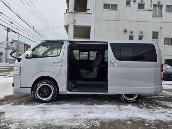 ハイエースバン2.8 スーパーGL ロング ディーゼルターボ 4WD　リアクーラー&ヒーター　プッシュスタート　スマートキー　　ベッドキッド LEDヘッドライト横滑り防止　衝突被害軽減　車線逸脱　トヨタ純正ナビ　フルセグTV　Bluetooth　Bカメラトヨタ純正リアモニター　ETC 2800