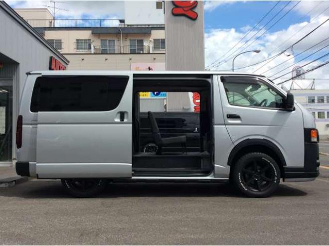 ハイエースバン2.8 DX ロング GLパッケージ ディーゼルターボ 4WD　キーレス　両側スライドドア　415SAFARI丸目キッド　衝突被害軽減システム　車線逸脱防止　横滑り防止装置　パワーヒート　オートマチックハイビーム　バックカメラ　メモリナビ　フルセグTV　　電動格納ミラー 2800