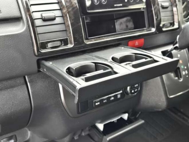 ハイエースバン2.8 スーパーGL ダークプライムII ロングボディ ディーゼルターボ 4WD　ESSEX FスポイラーVer3&サイドライナー&リアライナー　ESSEX　フロアマッド　ENCD17インチAW　ヨコハマPARADA17インチ　ハーフレザーシート　プッシュスタート　スマートキー　リアヒーター 2800