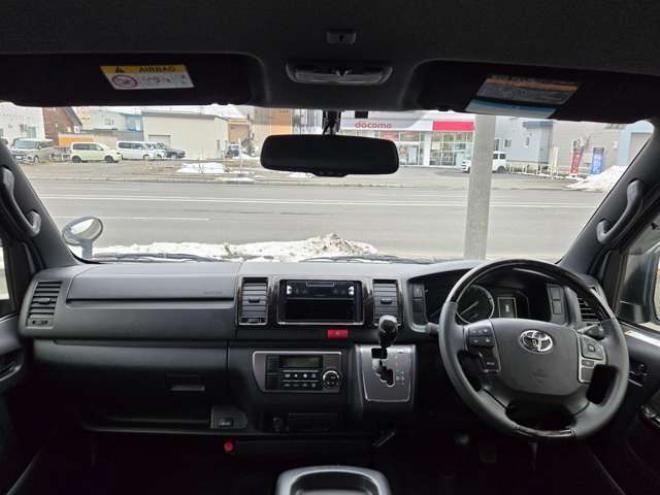 ハイエースバン2.8 スーパーGL ダークプライムII ロングボディ ディーゼルターボ 4WD　ESSEX FスポイラーVer3&サイドライナー&リアライナー　ESSEX　フロアマッド　ENCD17インチAW　ヨコハマPARADA17インチ　ハーフレザーシート　プッシュスタート　スマートキー　リアヒーター 2800