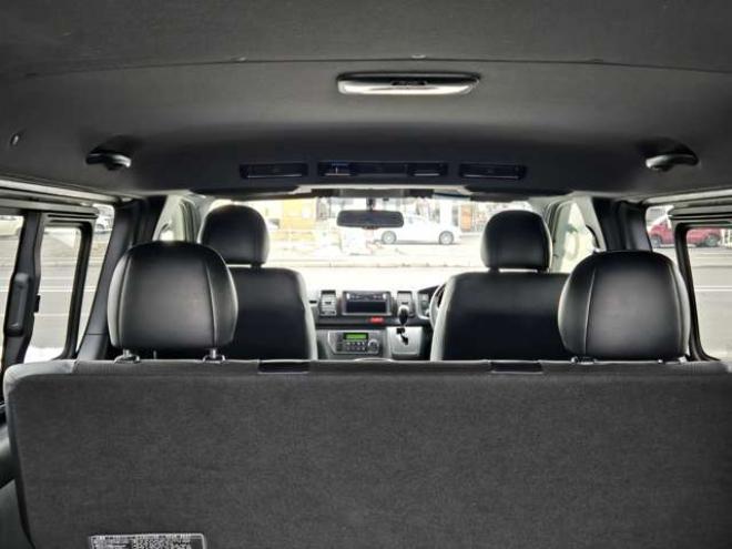 ハイエースバン2.8 スーパーGL ダークプライムII ロングボディ ディーゼルターボ 4WD　ESSEX FスポイラーVer3&サイドライナー&リアライナー　ESSEX　フロアマッド　ENCD17インチAW　ヨコハマPARADA17インチ　ハーフレザーシート　プッシュスタート　スマートキー　リアヒーター 2800