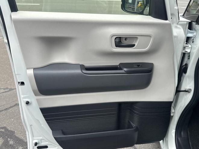 N-BOX660 4WD ローンが不安な方＜優遇ローン＞本州仕入　寒冷地仕様 純正オーディオ 4WD 660 5Dr