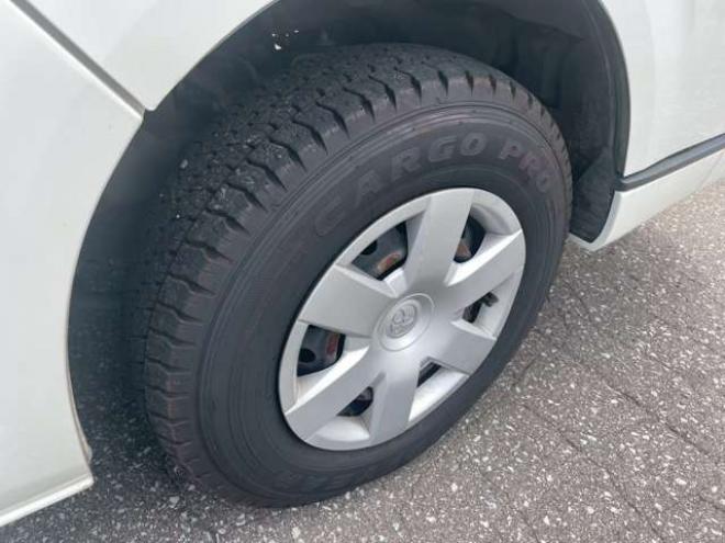 ハイエースコミューター 2.7 GL 4WD　4WD　14人乗り　リヤヒーター　リヤエアコン 2700