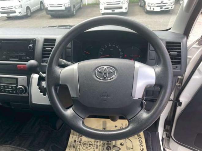 ハイエースコミューター 2.7 GL 4WD　4WD　14人乗り　リヤヒーター　リヤエアコン 2700