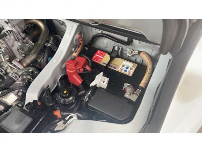 ハイエースバン2.8 ウェルキャブ Bタイプ ロング ディーゼルターボ 4WD　4WD　寒冷地仕様　10人乗り(車いす2基+8人)　パワースライドドア　リヤクーラー　リヤヒーター 福祉車両 2800