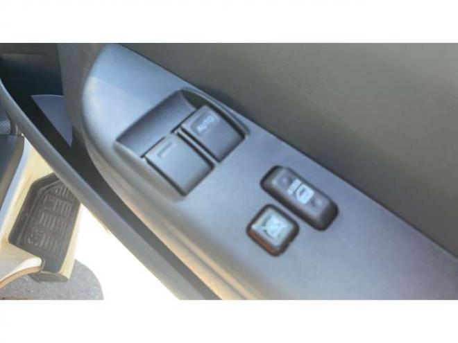 ハイエースバン2.8 DX ロング ディーゼルターボ 4WD　4WD　トヨタセーフティーセンス　寒冷地仕様　フロントリアヒーター　両側スライドドア 2800