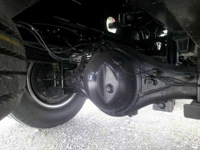 デュトロタンクローリー　2DG-XZU685M 新明和工業　 4WD 4000