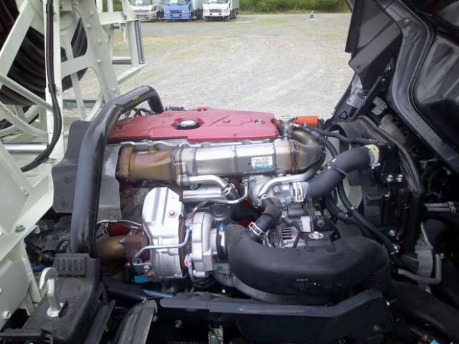 デュトロタンクローリー　2DG-XZU685M 新明和工業　 4WD 4000