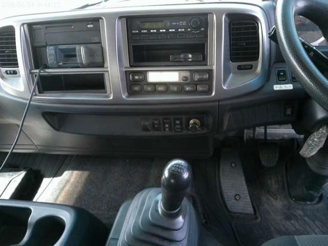 レンジャー平ボディ　TKG-FD7JPAG　 2WD 6400