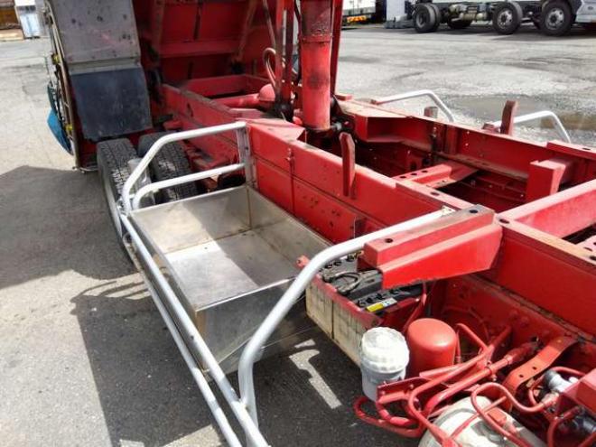 ファイター深ダンプ　KK-FK61HH 新明和工業　 2WD 8200