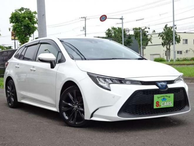 カローラツーリング　1.8 ハイブリッド G-X プラス E-Four 4WD　ハイブリッド機構含保証2年/走行距離無制限　4WD　ワンオーナー セーフティセンス ディスプレイオーディオ・ナビ　バックカメラ　LEDヘッドライト　W/B純正17インチアルミホイール ミラーヒーター 6SRS スマートキー 1800