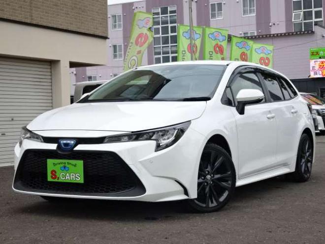 カローラツーリング　1.8 ハイブリッド G-X プラス E-Four 4WD　ハイブリッド機構含保証2年/走行距離無制限　4WD　ワンオーナー セーフティセンス ディスプレイオーディオ・ナビ　バックカメラ　LEDヘッドライト　W/B純正17インチアルミホイール ミラーヒーター 6SRS スマートキー 1800