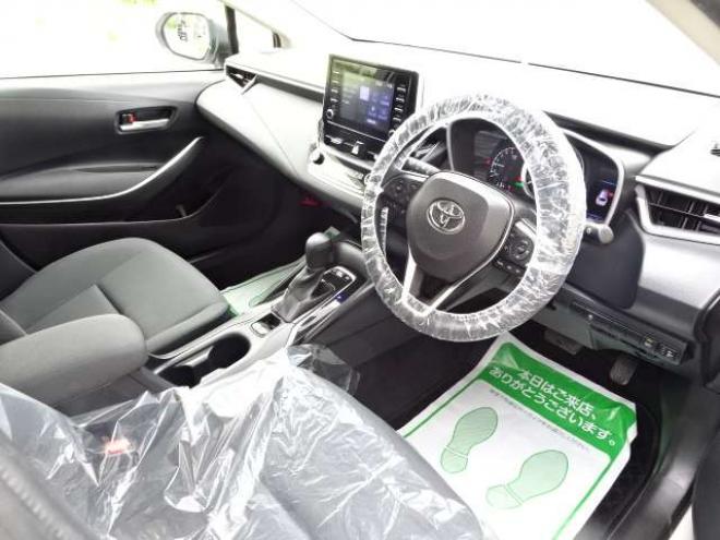 カローラツーリング　1.8 ハイブリッド G-X プラス E-Four 4WD　ハイブリッド機構含保証2年/走行距離無制限　4WD　ワンオーナー セーフティセンス ディスプレイオーディオ・ナビ　バックカメラ　LEDヘッドライト　W/B純正17インチアルミホイール ミラーヒーター 6SRS スマートキー 1800