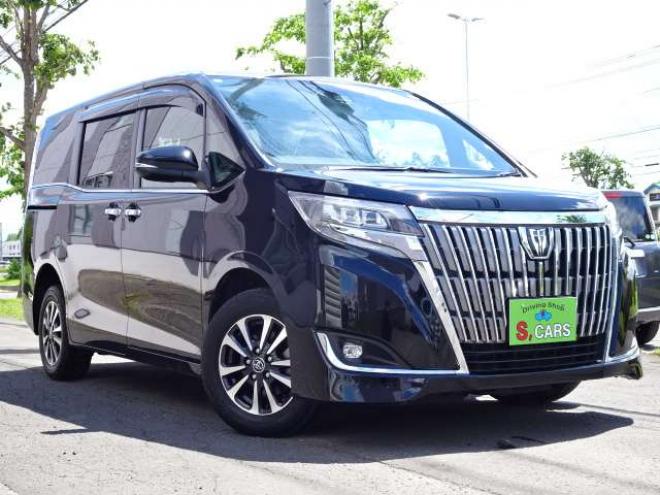 エスクァイア2.0 Gi 4WD　本州車　保証1年/走行距離無制限　後期 4WD　セーフティセンス　両側パワースライドドア　バックカメラ　本革シート　前席シートヒーター　アイドリングストップ　ビルトインETC　LEDヘッドライト　冬タイヤ付 2000