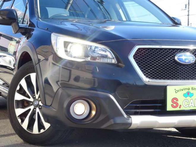 レガシィアウトバック 2.5 リミテッド 4WD　本州車　保証1年/走行距離無制限　4WD　アイサイトVer3　本革シート　パワーバックドア　全席シートヒーター　バックカメラ パワーシート ハーマンカードンサウンドシステム　シートメモリー 冬タイヤ付き LEDライト 2500