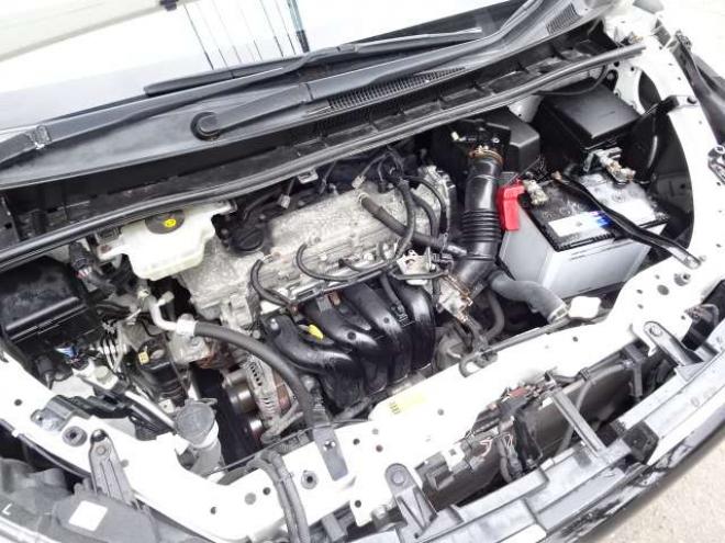ヴォクシー2.0 ZS 4WD　本州車　保証/走行距離無制限　サンルーフ　4WD　ツインムーンルーフ　両側パワースライドドア　純正9型ナビ　　バックカメラ　Bluetooth接続　前後ドライブレコーダー　コーナーセンサー　ETC　LEDヘッドライト 2000