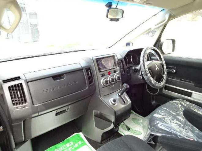 デリカD：5 2.2 D パワーパッケージ ディーゼルターボ 4WD　本州車　保証付1年/走行距離無制限　4WD　2.2ディーゼルターボ　両側パワースライドドア　社外ナビ　TV　バックカメラ　前席シートヒーター　ビルトインETC　純正HID　18インチアルミホイール　スマートキー2個 2300