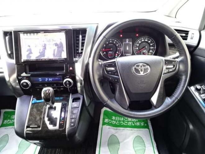 アルファード2.5 S 4WD　本州車　保証1年/走行距離無制限　4WD　両側パワースライドドア　社外9型ナビ　地デジ　バックカメラ　Bluetooth接続　LEDヘッドライト　前後ドライブレコーダー　ビルトインETC　冬タイヤ付属　純正18インチアルミ 2500