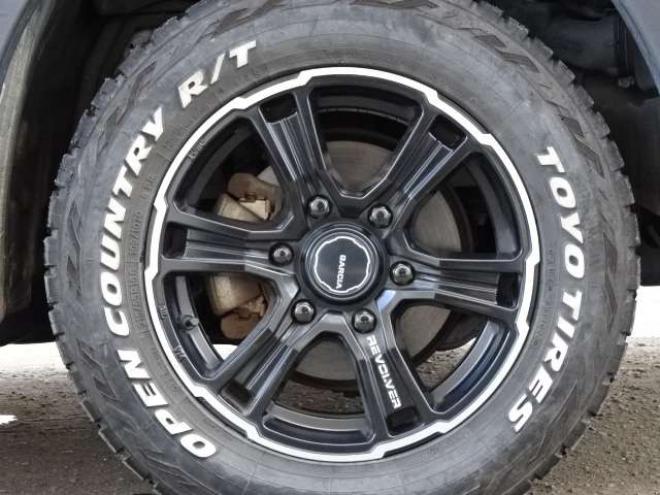 ハイエースバン2.8 スーパーGL ロング ディーゼルターボ 4WD　本州車　4WD　プッシュスタート　スマートキー　オートマチックハイビーム　ETC　MID　GRCIA　WHEEL　バックカメラ　リヤヒーター　リヤエアコン　AC100V　冬タイヤ付属 2800