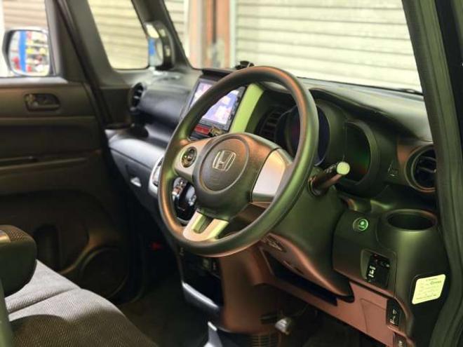 N-BOXG Lパッケージ 4WD　防錆塗装4WDTVナビBカメETC 660
