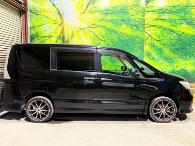 セレナ2.0 ハイウェイスター Jパッケージ 4WD　防錆塗装4WDTVナビBカメ後席モニタETC 2000