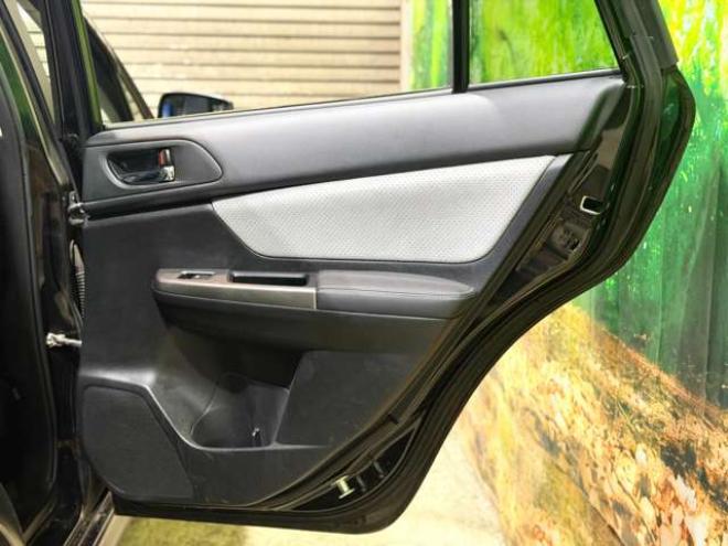 インプレッサXVハイブリッド 2.0i-L アイサイト 4WD　防錆塗装4WDTVナビBカメETCドラレコ 2000