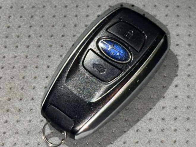 インプレッサXVハイブリッド 2.0i-L アイサイト 4WD　防錆塗装4WDTVナビBカメETCドラレコ 2000